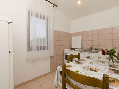 Ferienwohnung für 3 Personen (40 m²) in Okrug Gornji 8/10