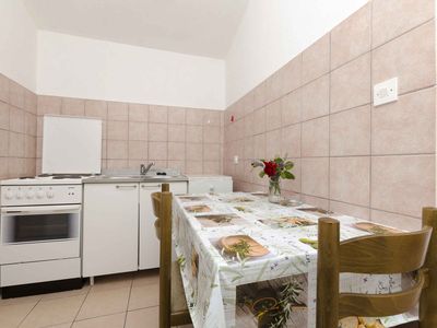 Ferienwohnung für 3 Personen (40 m²) in Okrug Gornji 9/10