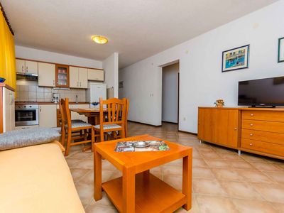 Ferienwohnung für 5 Personen (85 m²) in Okrug Gornji 9/10