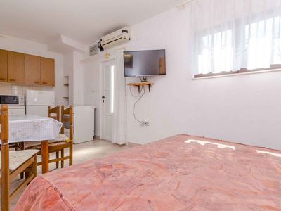 Ferienwohnung für 4 Personen (30 m²) in Okrug Gornji 8/10