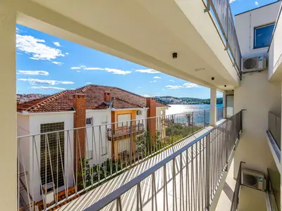 Ferienwohnung für 8 Personen (140 m²) in Okrug Gornji 7/10