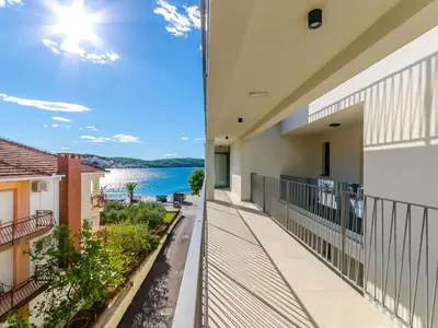 Ferienwohnung für 6 Personen (70 m²) in Okrug Gornji 4/10