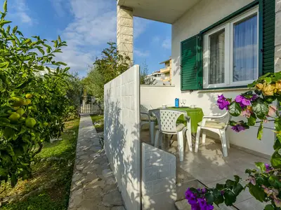 Ferienwohnung für 4 Personen (30 m²) in Okrug Gornji 2/10