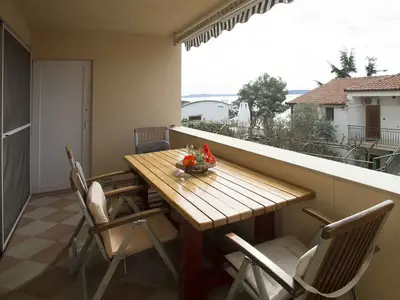 Ferienwohnung für 4 Personen (35 m²) in Okrug Gornji 1/10