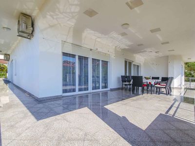 Ferienwohnung für 9 Personen (140 m²) in Okrug Gornji 4/10