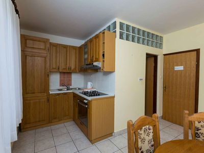 Ferienwohnung für 8 Personen (100 m²) in Okrug Gornji 7/10