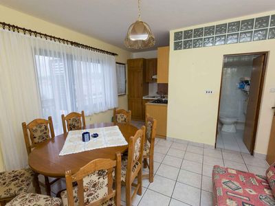 Ferienwohnung für 8 Personen (100 m²) in Okrug Gornji 9/10