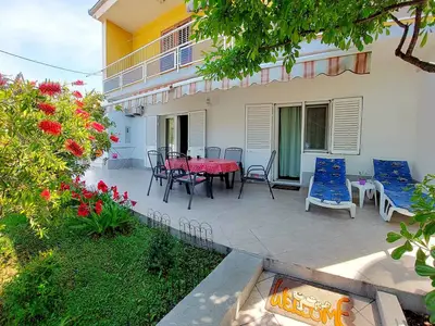 Ferienwohnung für 4 Personen (50 m²) in Okrug Gornji 2/10