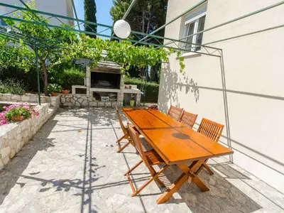 Ferienwohnung für 4 Personen (65 m²) in Okrug Gornji 2/10