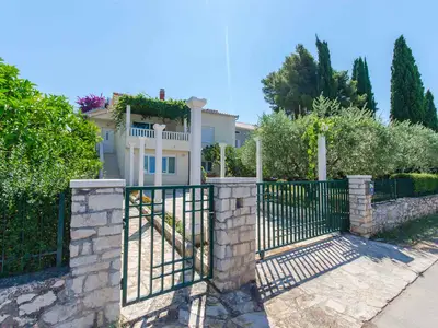 Ferienwohnung für 4 Personen (65 m²) in Okrug Gornji 5/10
