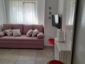 23939157-Ferienwohnung-3-Okrug Gornji-300x225-2