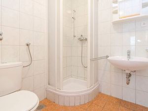 24057989-Ferienwohnung-3-Okrug Gornji-300x225-5