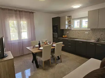 Ferienwohnung für 4 Personen (50 m²) in Okrug Gornji 8/10