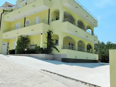 Ferienwohnung für 4 Personen (40 m²) in Okrug Gornji 3/10