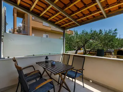 Ferienwohnung für 2 Personen (30 m²) in Okrug Gornji 3/10