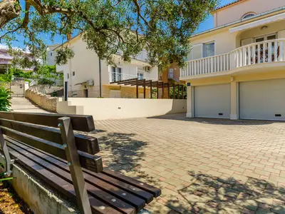 Ferienwohnung für 2 Personen (30 m²) in Okrug Gornji 8/10