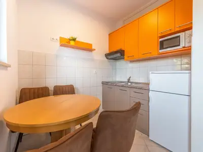 Ferienwohnung für 4 Personen (45 m²) in Okrug Gornji 4/10