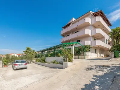 Ferienwohnung für 2 Personen (32 m²) in Okrug Gornji 2/10