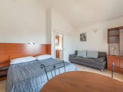 Ferienwohnung für 2 Personen (32 m²) in Okrug Gornji 4/10