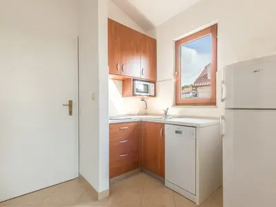 Ferienwohnung für 2 Personen (32 m²) in Okrug Gornji 6/10