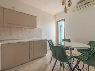 Ferienwohnung für 4 Personen (50 m²) in Okrug Gornji 10/10