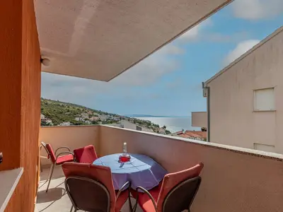 Ferienwohnung für 5 Personen (95 m²) in Okrug Gornji 1/10