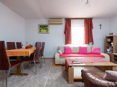 Ferienwohnung für 5 Personen (95 m²) in Okrug Gornji 7/10