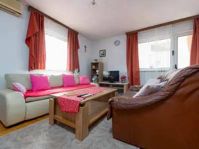 Ferienwohnung für 5 Personen (95 m²) in Okrug Gornji 8/10