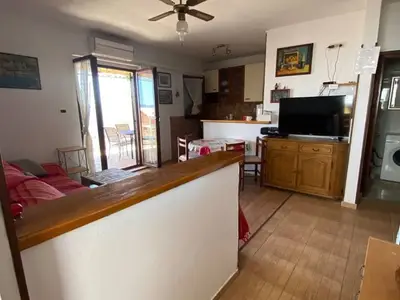 Ferienwohnung für 5 Personen (65 m²) in Okrug Gornji 10/10