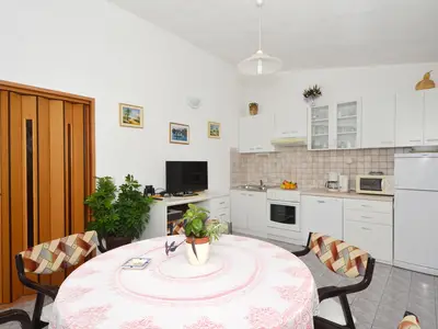 Ferienwohnung für 5 Personen (56 m²) in Okrug Gornji 6/10