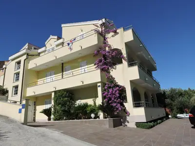 Ferienwohnung für 5 Personen (60 m²) in Okrug Gornji 5/10