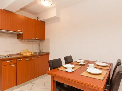 Ferienwohnung für 5 Personen (60 m²) in Okrug Gornji 7/10