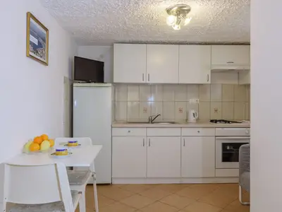 Ferienwohnung für 2 Personen (33 m²) in Okrug Gornji 4/10