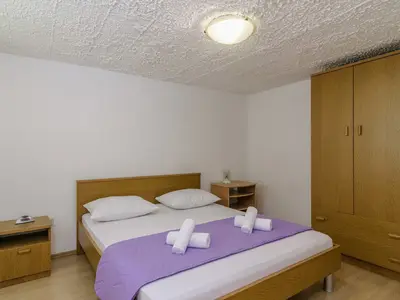 Ferienwohnung für 2 Personen (33 m²) in Okrug Gornji 6/10