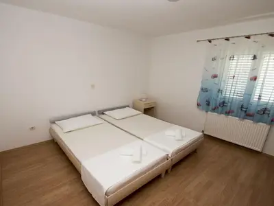 Ferienwohnung für 4 Personen (100 m²) in Okrug Gornji 6/10