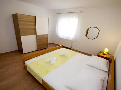 Ferienwohnung für 4 Personen (100 m²) in Okrug Gornji 7/10