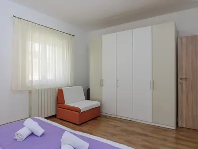 Ferienwohnung für 4 Personen (100 m²) in Okrug Gornji 9/10