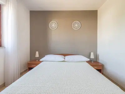Ferienwohnung für 4 Personen (40 m²) in Okrug Gornji 8/10