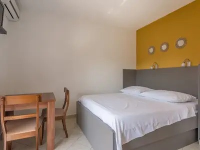 Ferienwohnung für 2 Personen (32 m²) in Okrug Gornji 5/10