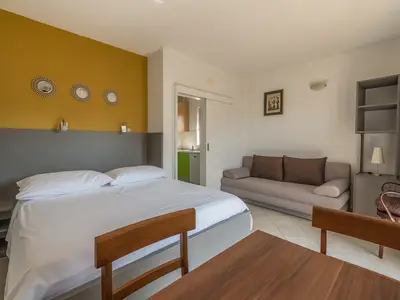 Ferienwohnung für 2 Personen (32 m²) in Okrug Gornji 6/10