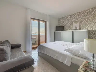 Ferienwohnung für 4 Personen (45 m²) in Okrug Gornji 3/10