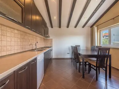 Ferienwohnung für 5 Personen (86 m²) in Okrug Gornji 4/10