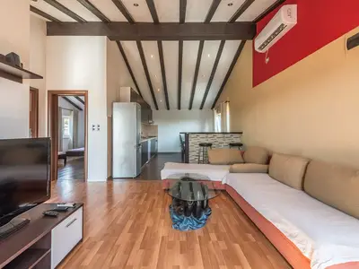 Ferienwohnung für 5 Personen (86 m²) in Okrug Gornji 5/10