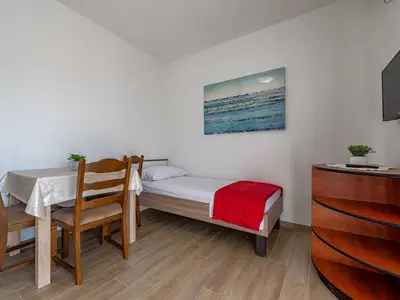 Ferienwohnung für 3 Personen (35 m²) in Okrug Gornji 10/10