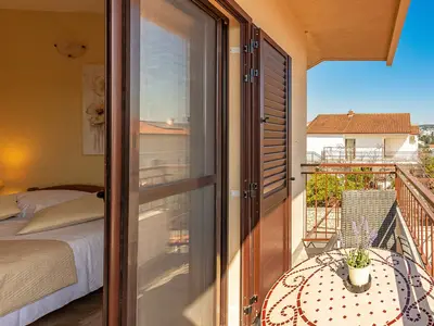 Ferienwohnung für 3 Personen (35 m²) in Okrug Gornji 8/10