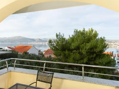 Ferienwohnung für 4 Personen (40 m²) in Okrug Gornji 1/10