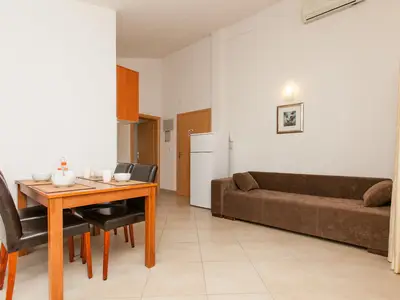 Ferienwohnung für 4 Personen (50 m²) in Okrug Gornji 8/10