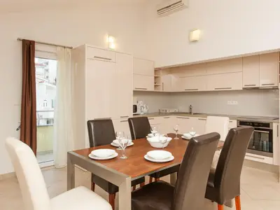 Ferienwohnung für 6 Personen (100 m²) in Okrug Gornji 9/10