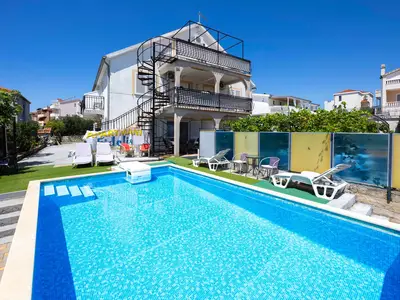 pool