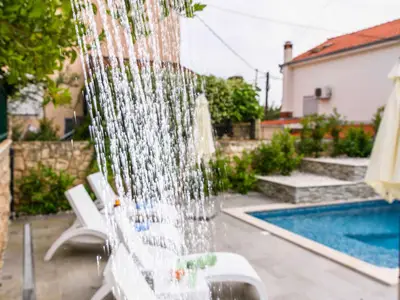 Ferienwohnung für 3 Personen (67 m²) in Okrug Gornji 7/10